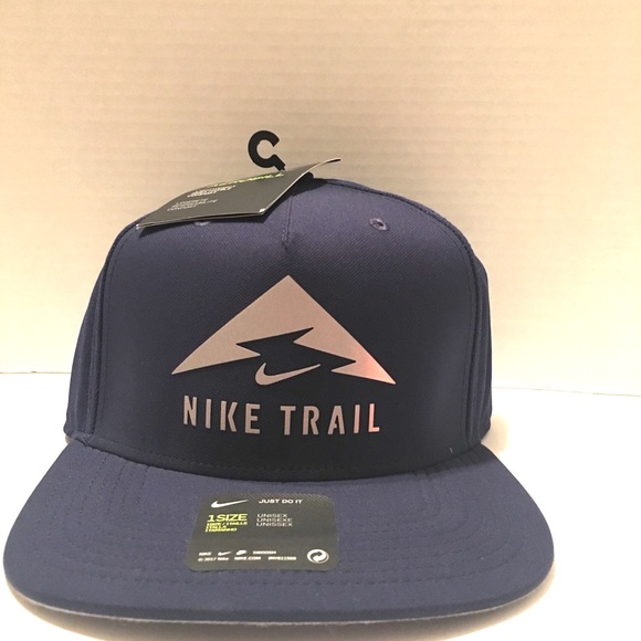 nike trail trucker hat